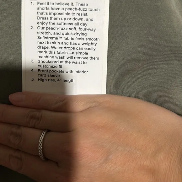 Lululemon Short 4”